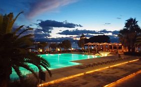 Ramada Loutraki Poseidon Resort  5*